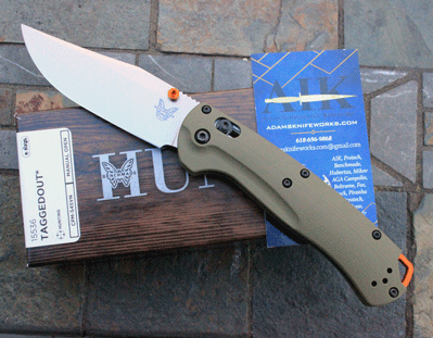 Benchmade HUNT Tagged Out Axis Lock Model 15536 w/ S45VN