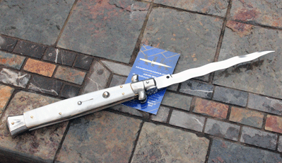 13" Italian Classic Stiletto w/White Perlex & Kris