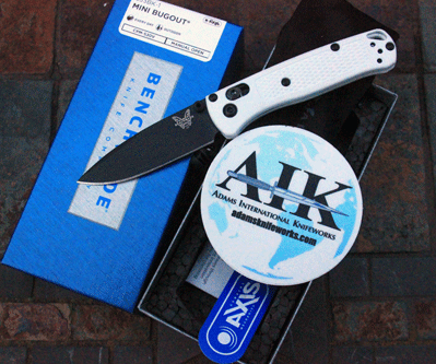 Benchmade Model BM533BK-1 WHITE MINI BUGOUT Axis Lock