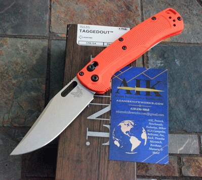 Benchmade HUNT 15535 Tagged Out Axis Lock Folder w/ 154-CM