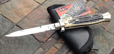 AIK BROWN RECLUSE WASP BODY Hellrazor w/ Stag, Engraving & More!