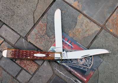 1982 KABAR Trapper Pattern w/ Jigged Bone Handles