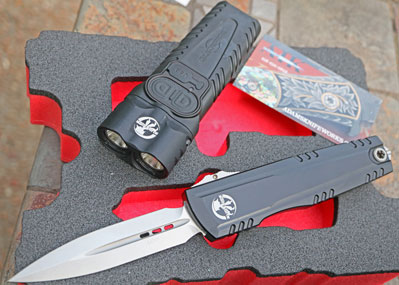 Limited Edition Microtech Surefire LUMINARY Stiletto Pro II Set
