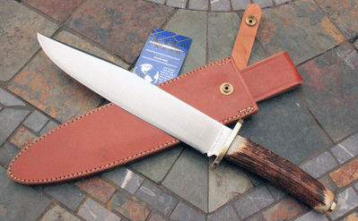 Early COLD STEEL Trailmaster Bowie with Carbon V & Stag Handles