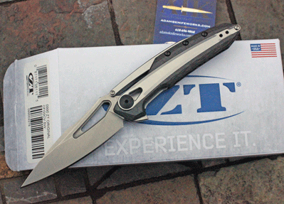 ZT Zero Tolerance 0990 Liner Lock Flipper w/ Carbon Fiber